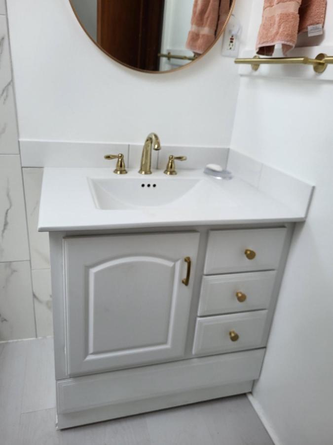 Seabreeze Three Bedroom Home Рочестър Екстериор снимка
